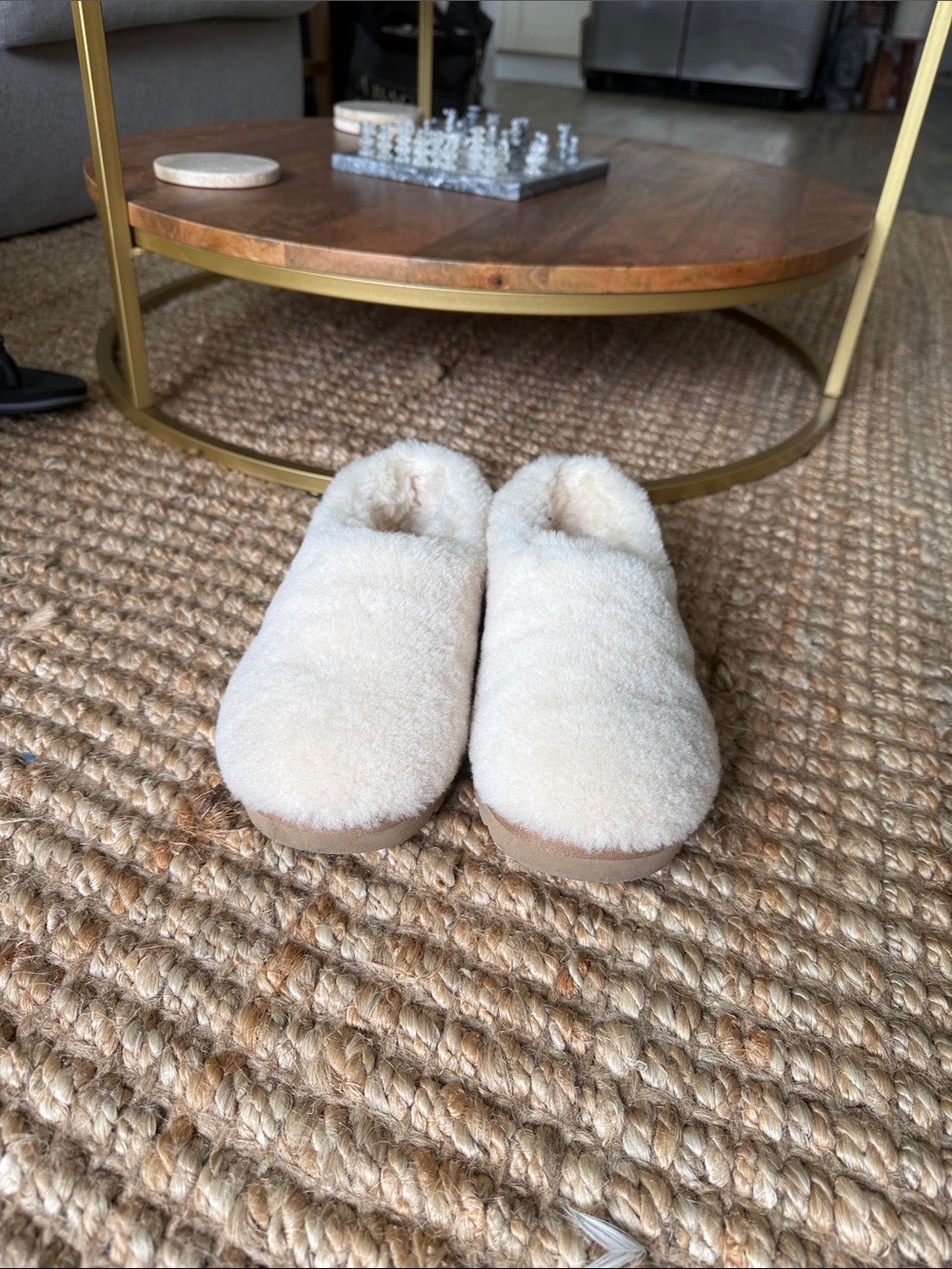 🤍 UGG Fluff Scuff Slippers — Cream — $50